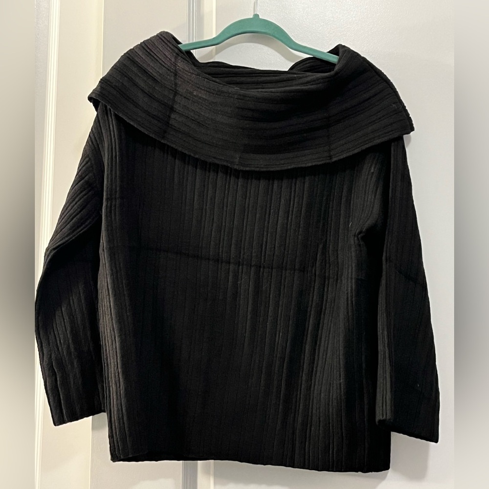 𝓑𝓵𝓪𝓬𝓴 𝓡𝓲𝓫𝓫𝓮𝓭 𝓒𝓸𝔀𝓵 𝓝𝓮𝓬𝓴 𝓼𝔀𝓮𝓪𝓽𝓮𝓻